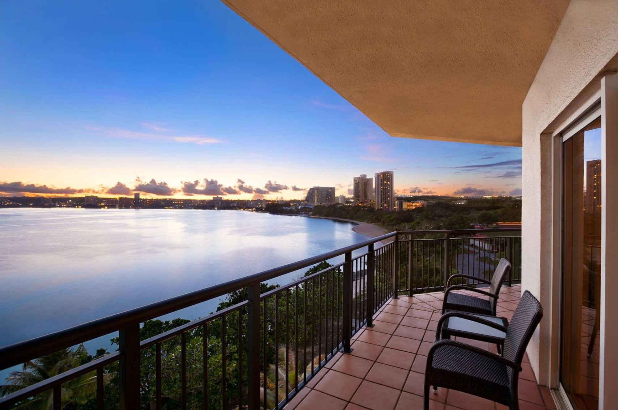 Hilton Guam Resort & Spa Тумон Экстерьер фото
