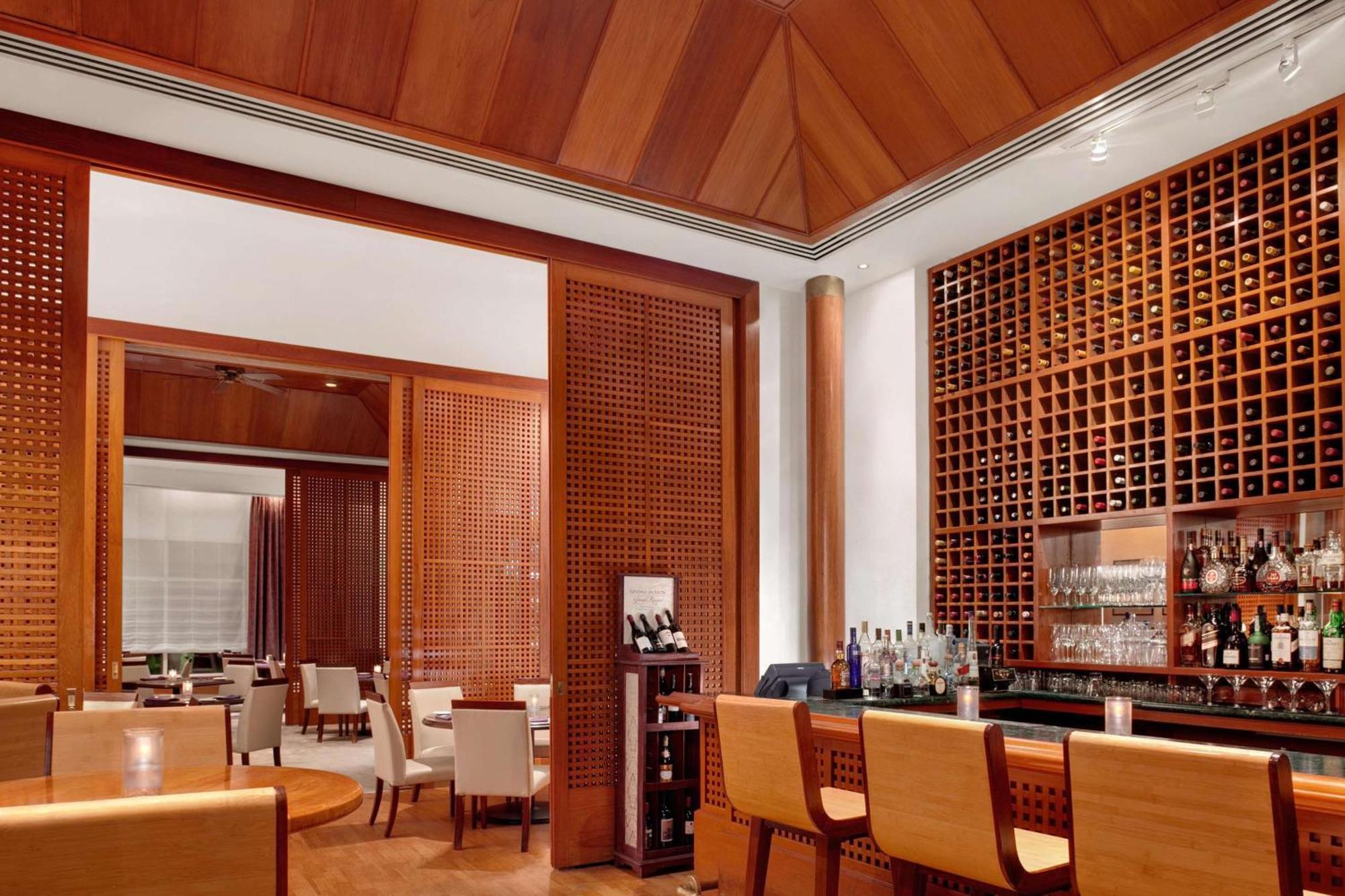 Hilton Guam Resort & Spa Тумон Экстерьер фото