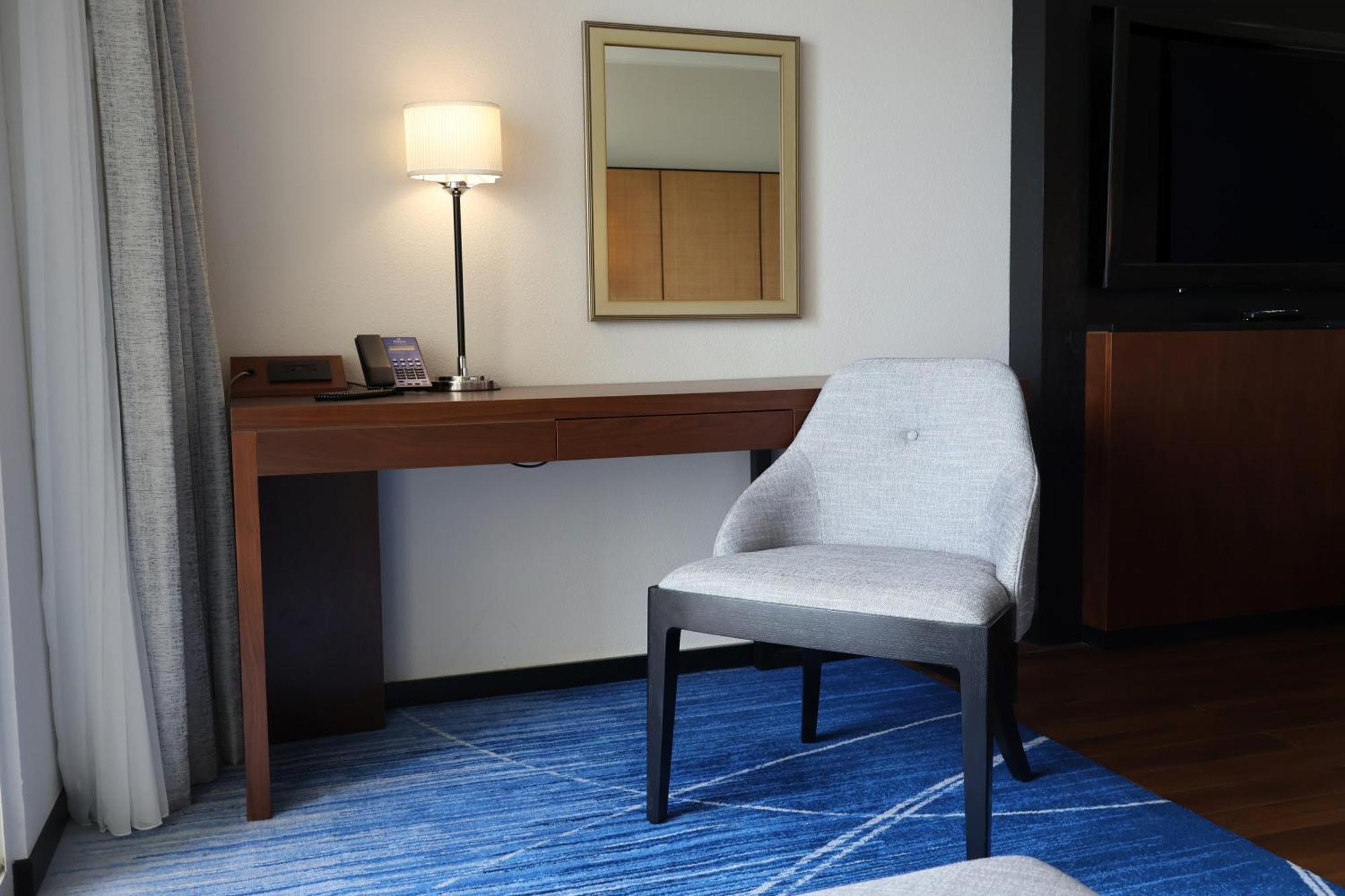 Hilton Guam Resort & Spa Тумон Экстерьер фото